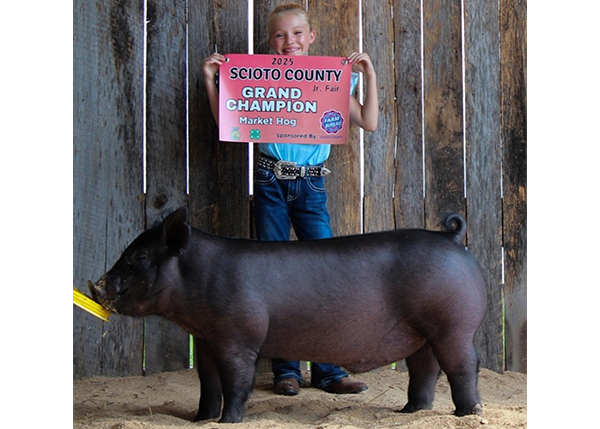 2025 Light Weight Champion and Overall Market Grand Champion